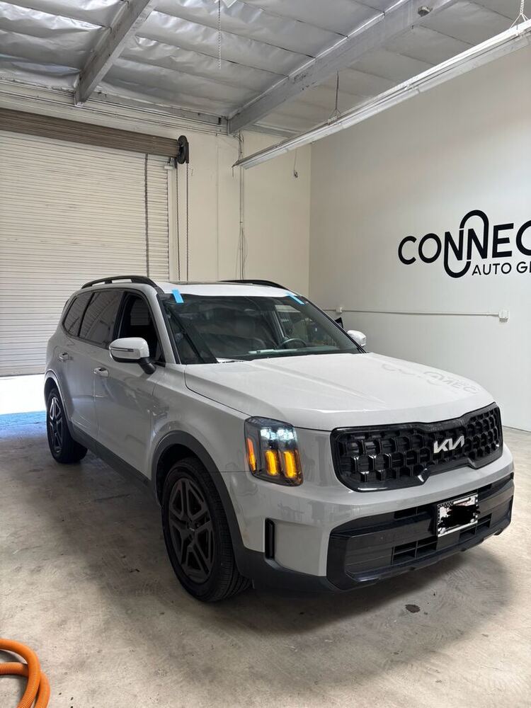 Kia Telluride with a freshly installed windshield at Connect Auto Glass