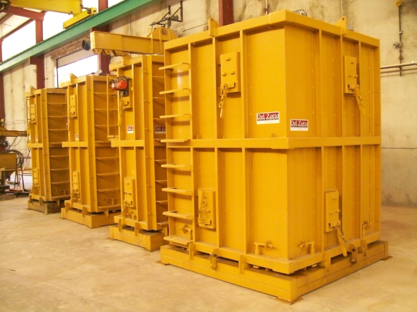 Del Zotto steel box culvert form